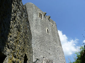 Die Weidelsburg bei Naumburg (Foto: Karl-Franz Thiede)